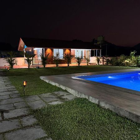 S K Farm Villa Poinad Bagian luar foto