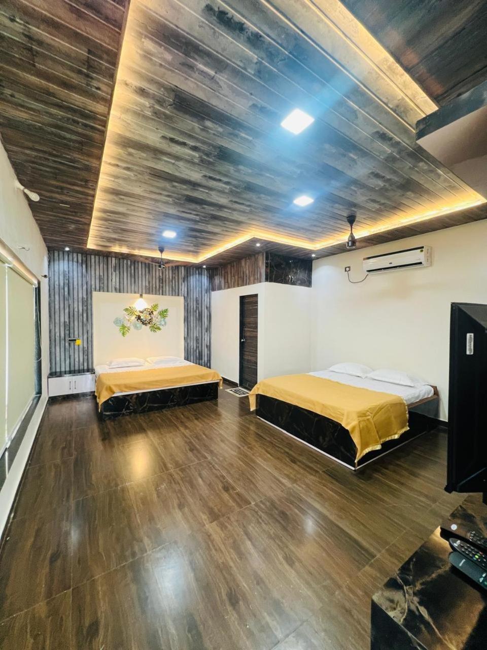 S K Farm Villa Poinad Bagian luar foto